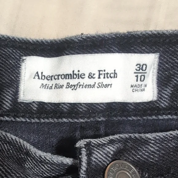 Abercrombie And Fitch Black Denim Shorts - Picture 2 of 2